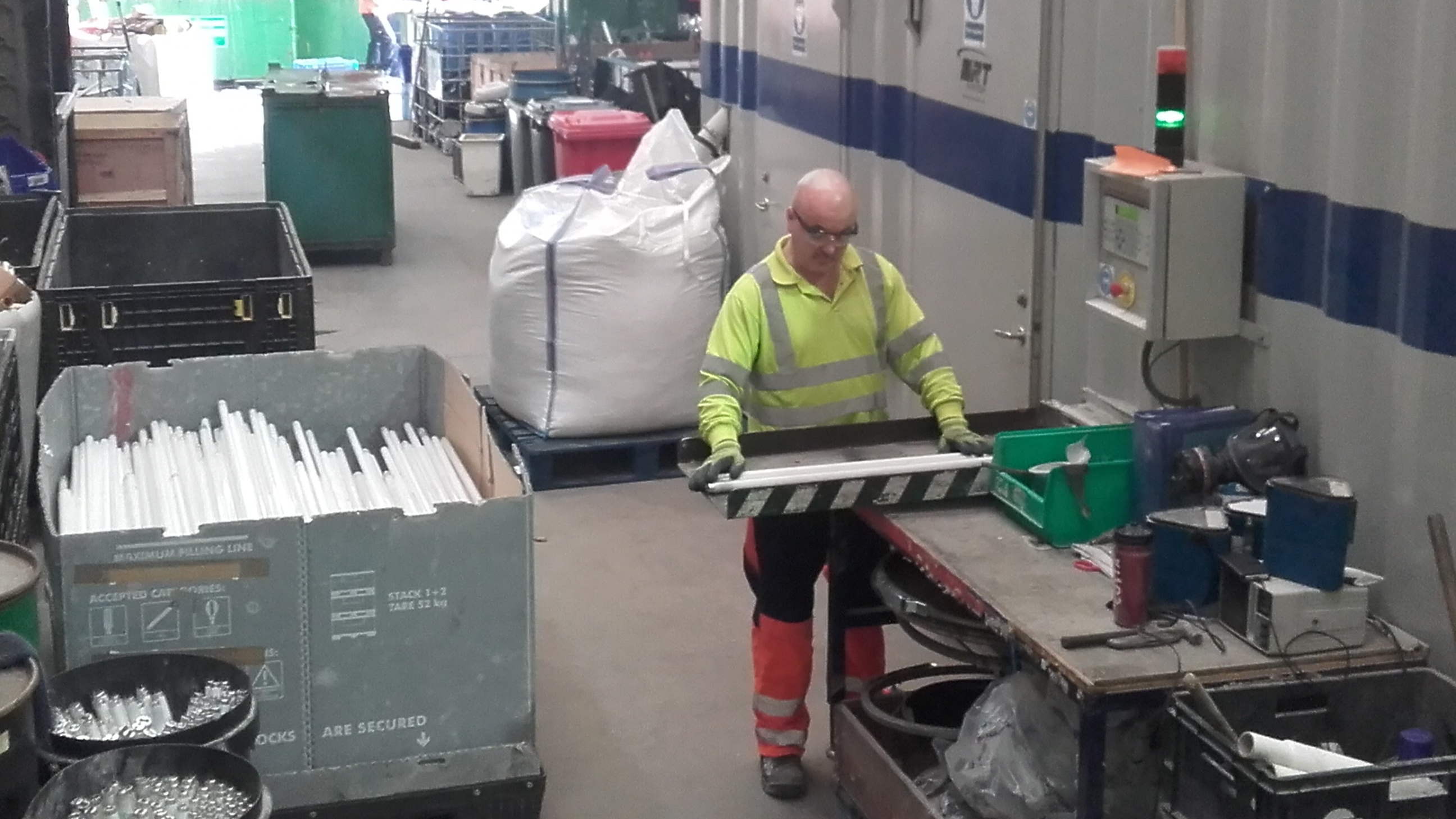 Fluorescent Tube Recycling at Wiser Recycling Fluorescent Tube Recycling at Wiser Recycling
